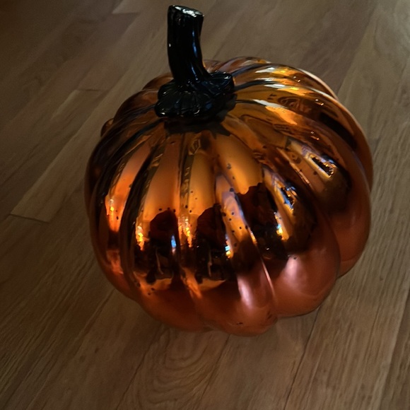 Jack-o-lantern 8” Glass Pumpkin Nantucket Dist. Christmas Tree Shop NEW - Picture 3 of 3